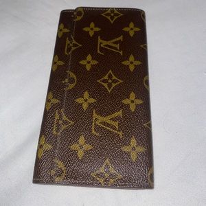 Louis Vuitton checkbook wallet